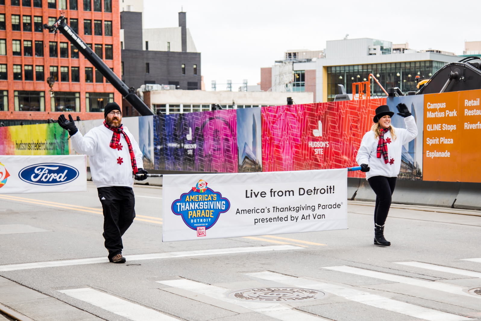 Check out photos from the kickoff of Detroit's holiday season